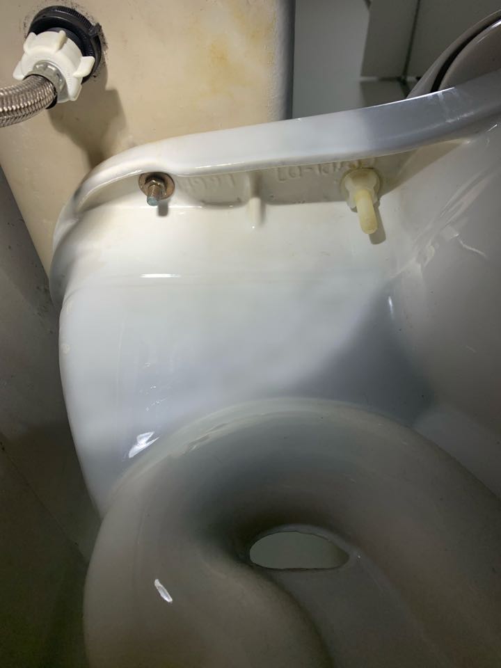 Toilet leaking from tank bolt