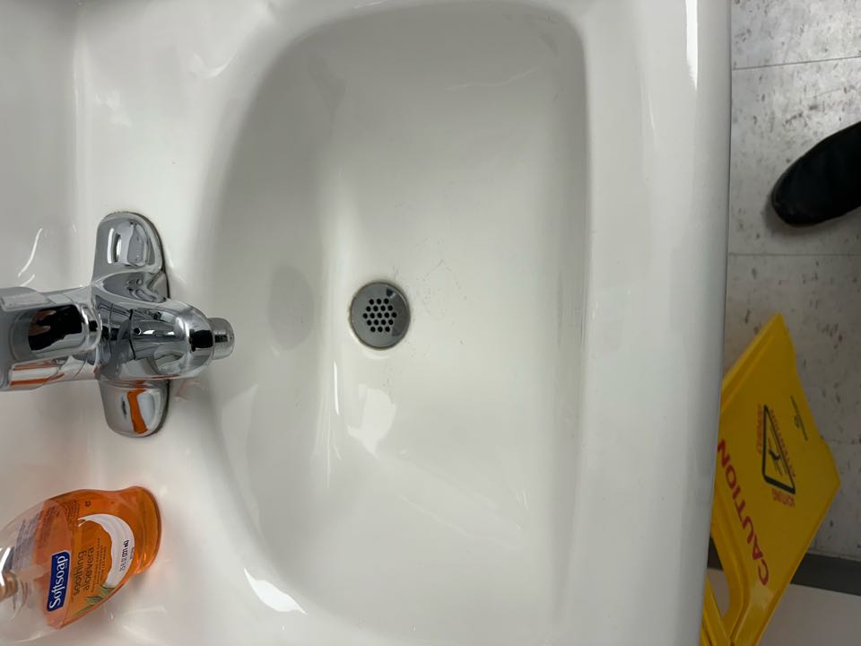 Find out in store sewage odor in Rickis cleo in Etobicoke 