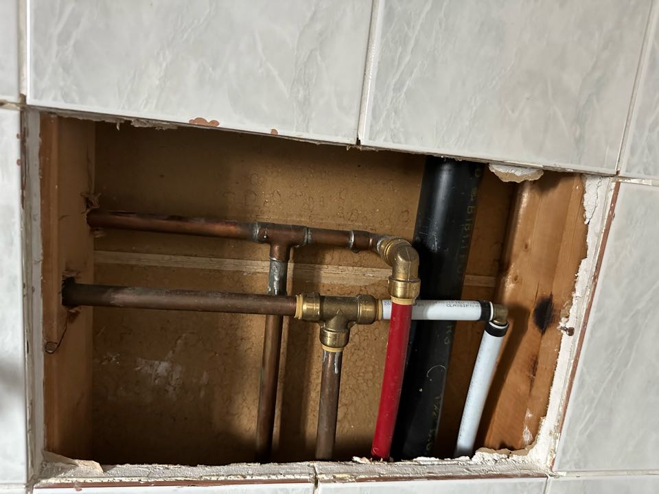 Find out water leak