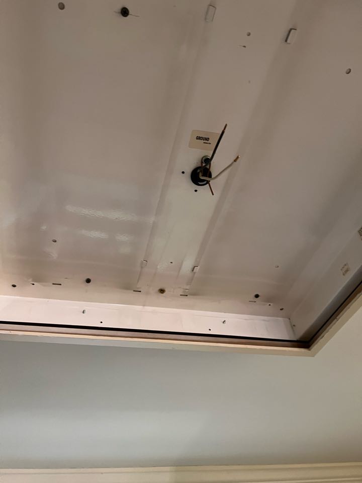 Replaced a bad ballast in a kitchen fluorescent fixture.