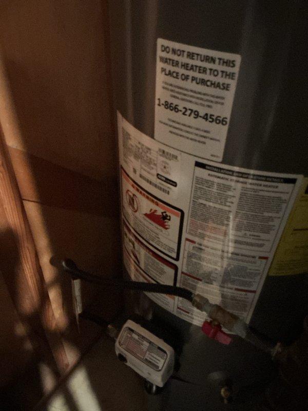 Completed heating maintenance service on customer's system with expired CCH plan. Performed visual inspection of the Rheem Performance Platinum water heater and its connections. Replaced 20x25x4 air filter as included in service. Documentation photos taken of equipment for service records.