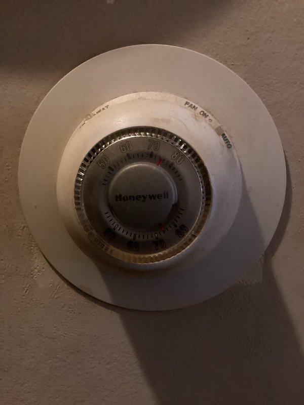 Replaced failing gas valve in customer's furnace and installed two new 16x20x1 air filters. System function verified via thermostat and proper gas valve operation confirmed during post-installation testing.