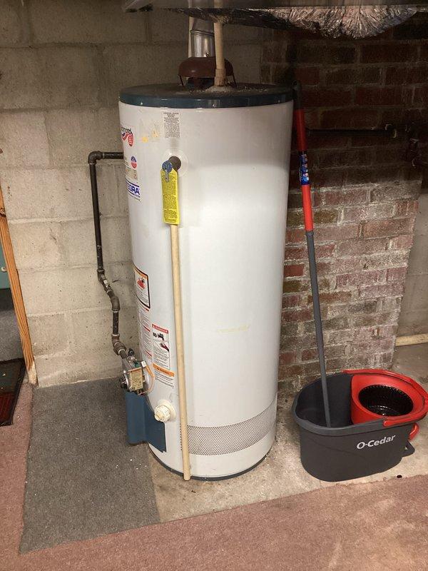 Completed routine heat maintenance service for CCH contract (renewal 7/14/26). Inspected water heater system in utility area and verified proper operation of Lennox digital thermostat. System functioning correctly with heat set to 72° and maintaining comfortable temperature. Replaced 20x25x4 air filter as included in maintenance agreement. Documented system condition with photos.