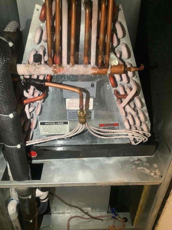 Performed routine heat maintenance on system. Inspected evaporator coil assembly and copper tubing connections, finding components in functional condition. Replaced KOCH air filters as part of scheduled maintenance service under CCH agreement (renews 6/15/26).