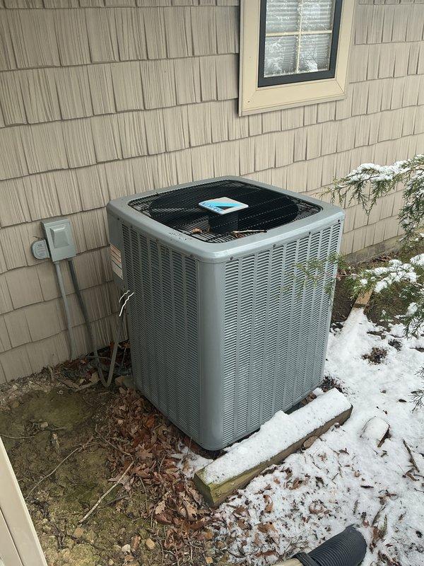 Performed rescheduled basic monthly maintenance on heating system. Inspected Honeywell ProSeries thermostat (set to 72°F in Heat mode) and exterior unit, which was properly positioned on concrete pad. Customer requested estimate for duct cleaning due to dust/dirt accumulation in return vents.