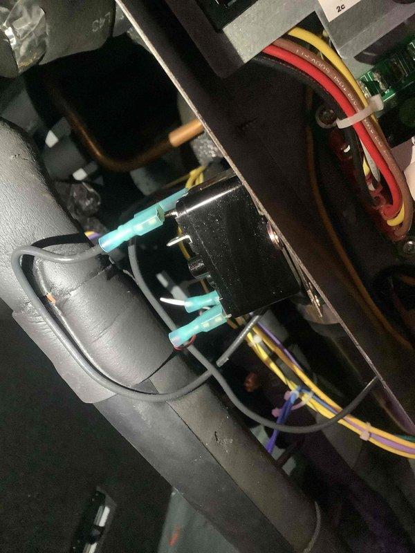 Responded to callback for geothermal system shutting down and not producing floor heat. Performed diagnostic inspection of control panel and electrical components, verifying proper operation of all pumps and water circulation. System was cycled and monitored for 30 minutes with no faults detected, confirming proper functionality at 40psi in/35psi out with 32°F in/25°F out temperatures.
