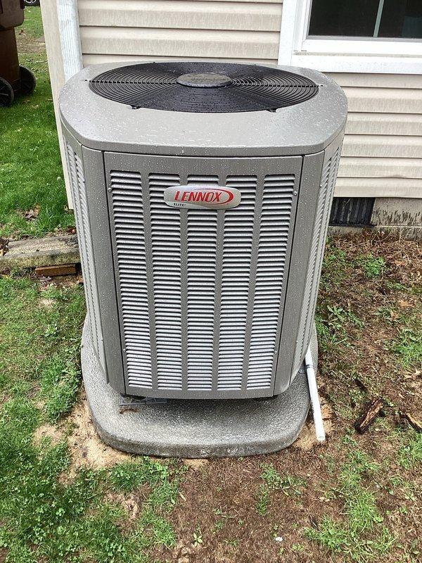 Responded to intermittent display control module failure on Lennox HVAC system. Verified proper operation of thermostat which had previously shown 76°F with 66% humidity in heat-only mode. System is functioning normally after previous power cycle reset that resolved lockout condition on outdoor unit.