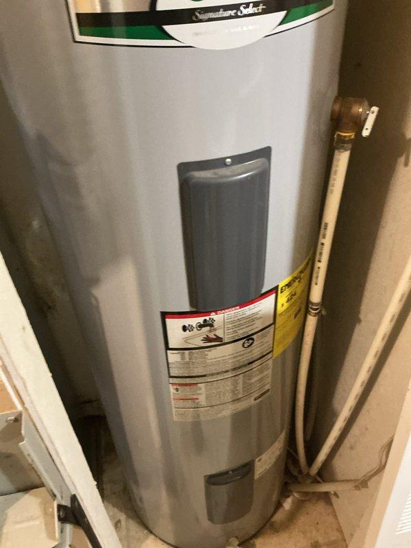 Completed routine heat maintenance service on CCHP heating system with contract renewal through 6/12/26. Inspected system components including thermostat operation and water heater. Replaced 20x20x4 filter as included in maintenance agreement and documented system condition with photos.