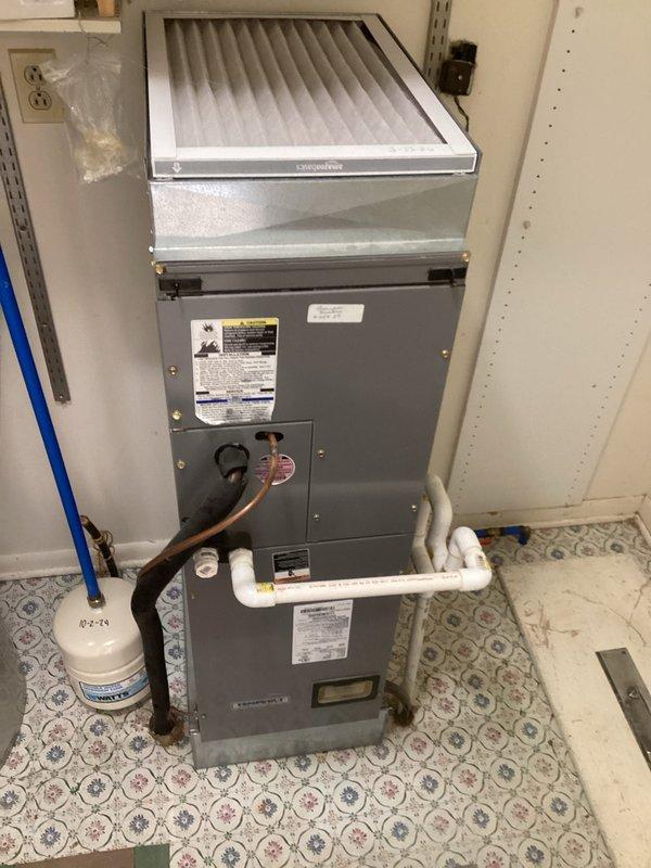 Performed comprehensive tune-up service on residential HVAC system, including inspection and cleaning of the ecobee thermostat and furnace components. Verified proper system operation with temperature reading at 71°F and humidity at 50%, ensuring all connections, drainage, and ventilation were functioning correctly.