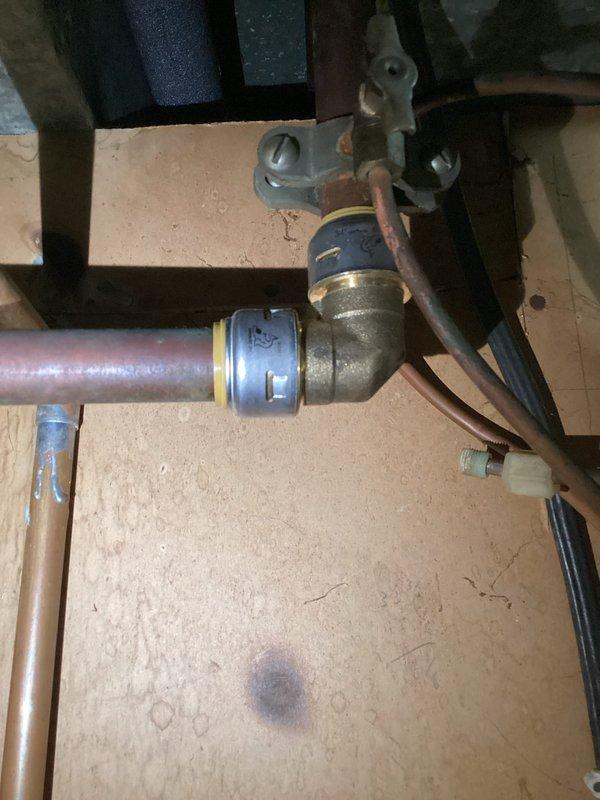 Successfully replaced a 50-gallon natural gas water heater in customer's basement utility room. Installation included connecting all required plumbing components, establishing proper venting, and ensuring secure mounting of the unit adjacent to the existing Tempstar HVAC system.