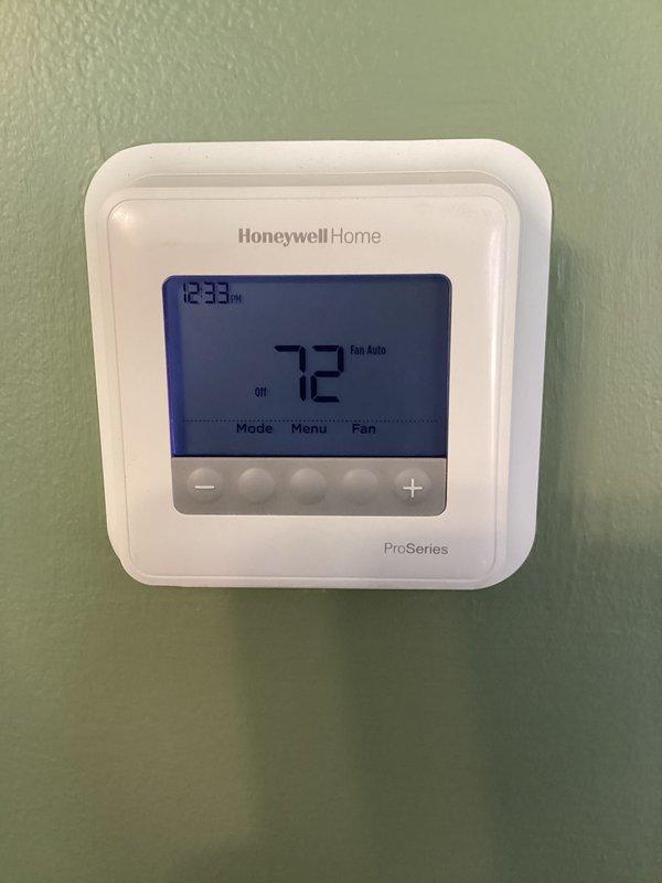 Completed comprehensive cooling and heating monthly maintenance service. Installed new Filtrete MPR 1550 electrostatic high-performance air filter (20x25x4) in system filter housing. Verified Honeywell Home ProSeries thermostat operation and confirmed proper system functionality with unit set to 72°F in auto fan mode.