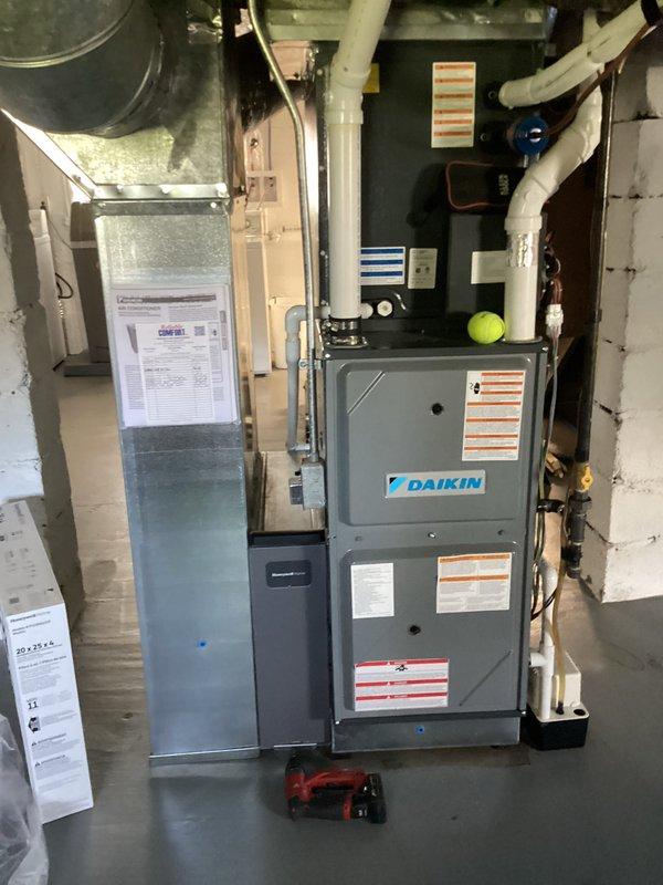 Completed cooling tune-up on residential Daikin split system including outdoor condenser unit and indoor furnace. Replaced 20x25x4 air filter, inspected refrigerant lines and electrical connections at outdoor unit, verified proper operation of condenser fan and compressor. Performed system diagnostics on indoor equipment, checked all safety controls, and confirmed system is operating within manufacturer specifications for the cooling season.