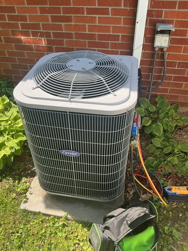 Completed Basic Cooling Visit - Monthly recurring service on Carrier air conditioning system. Performed standard maintenance inspection of outdoor condenser unit and verified thermostat operation at 70.5°F. Connected diagnostic gauges to service ports and tested system performance parameters. Customer will require follow-up visit for blower cleaning and filter replacement (20x20x4 media filter not included in this service).