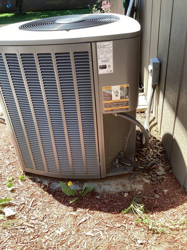 Performed comprehensive cooling system maintenance on residential single-zone air conditioning unit as part of scheduled membership service. Completed full system inspection of outdoor condenser unit, including examination of cabinet condition, refrigerant line connections, and electrical components. Inspected indoor air handler and ductwork system, verifying proper insulation integrity and wire routing at plenum connections. All components found operating within normal parameters with no deficiencies noted at time of service.