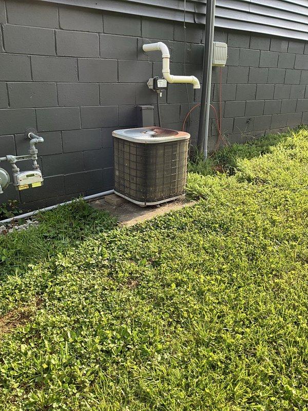 Completed estimate for full HVAC system replacement of aging equipment experiencing freeze-up issues during extreme heat conditions. Assessed existing indoor furnace/air handler unit in mechanical room and outdoor cylindrical condenser unit, both showing signs of age and declining performance. Provided replacement options to address system reliability concerns and prevent future breakdowns.