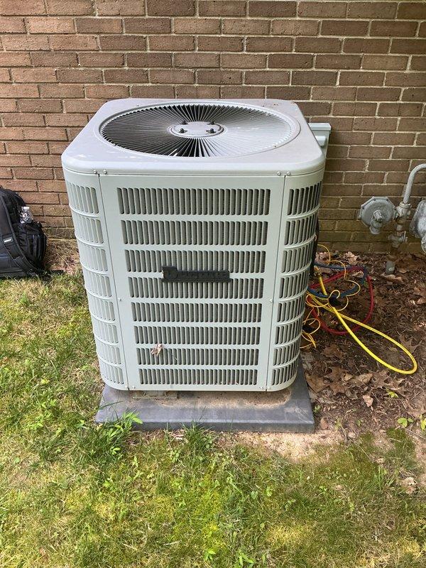 Completed basic monthly cooling system maintenance on residential CCHP unit. Inspected outdoor condenser unit, verified proper operation of fan motor and compressor, checked refrigerant levels, and examined indoor return air grille for proper airflow. All components found operating within normal parameters with no deficiencies noted during this recurring service visit.