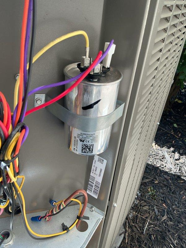 Completed comprehensive cooling maintenance on residential HVAC system. Performed thorough inspection of outdoor condensing unit, verifying capacitor operation and electrical connections, and indoor air handler with furnace assembly. All system components operating within normal parameters; customer enrolled in CCC renewal program through 5/27/26, with 20x25x4 filter size noted as not included in service agreement.