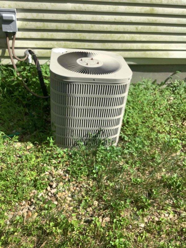 Responded to service call for residential air conditioning unit short cycling and discharging warm air. Performed diagnostic evaluation of outdoor condenser unit and system operation. Identified refrigerant system malfunction causing inadequate cooling performance. Completed necessary repairs to restore proper system function and verified unit now operating within normal parameters with adequate cooling output.