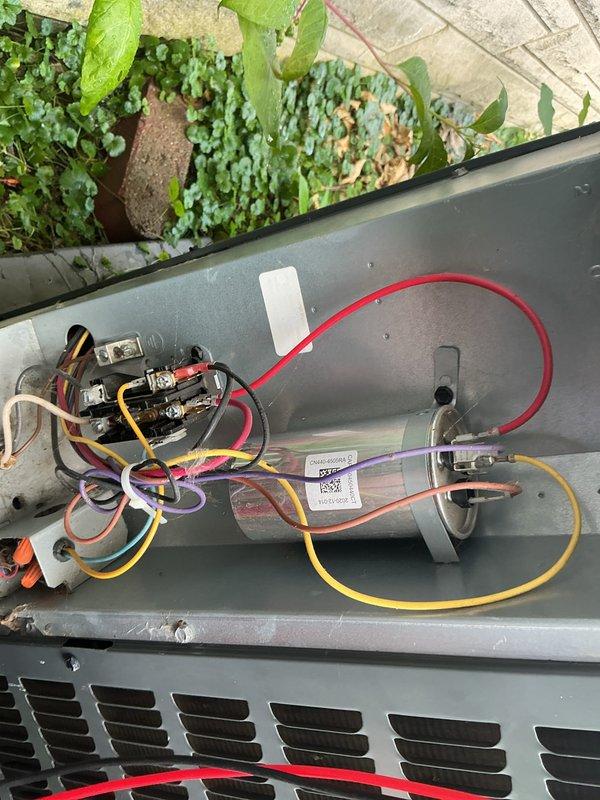 Performed comprehensive air conditioning tune-up and system evaluation. Connected manifold gauge set to measure refrigerant pressures and verify proper system operation. Inspected electrical components, capacitor, and wiring connections within the condensing unit to ensure safe and efficient performance.