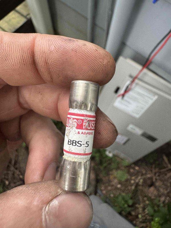 Responded to follow-up service call to diagnose and assess electrical system issues. Inspected electrical panel and identified blown BBS-5 fuse requiring replacement. Documented existing conditions with photographs and provided recommendations for necessary repairs to restore proper system operation.