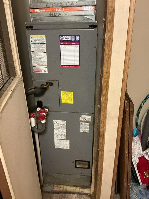 Completed monthly preventive maintenance on residential cooling system. Performed comprehensive inspection of Tempstar outdoor condenser unit and indoor air handler, verified proper operation of all components, and replaced 16x20x1 air filter. System operating within normal parameters with no deficiencies noted.
