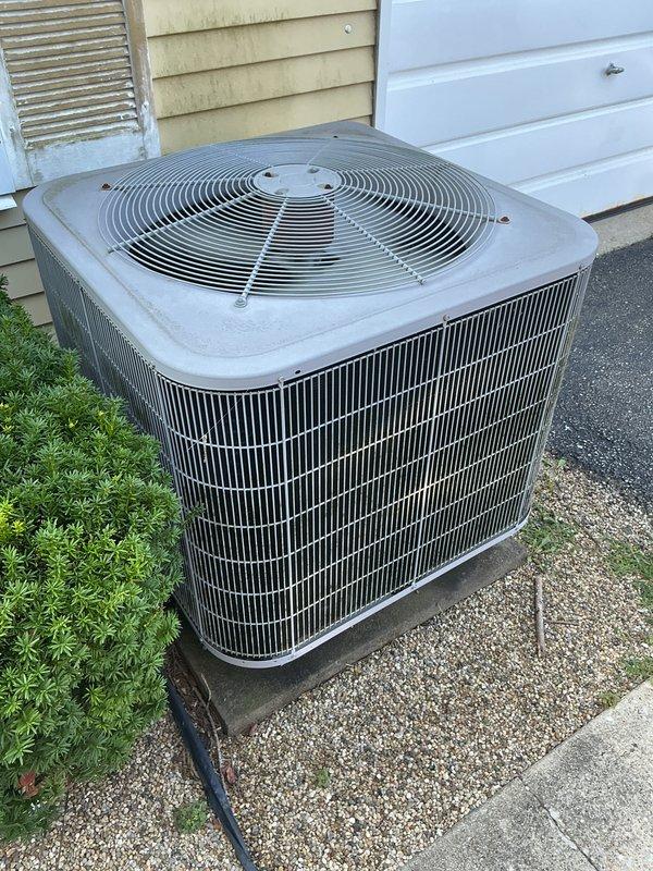 Performed monthly HVAC maintenance on Carrier air handler and outdoor condensing unit. Replaced 13x21.5x1 air filter, inspected indoor air handler components including electrical connections and refrigerant lines, and verified outdoor condenser unit operation and condition. All equipment found operating within normal parameters with no issues identified.