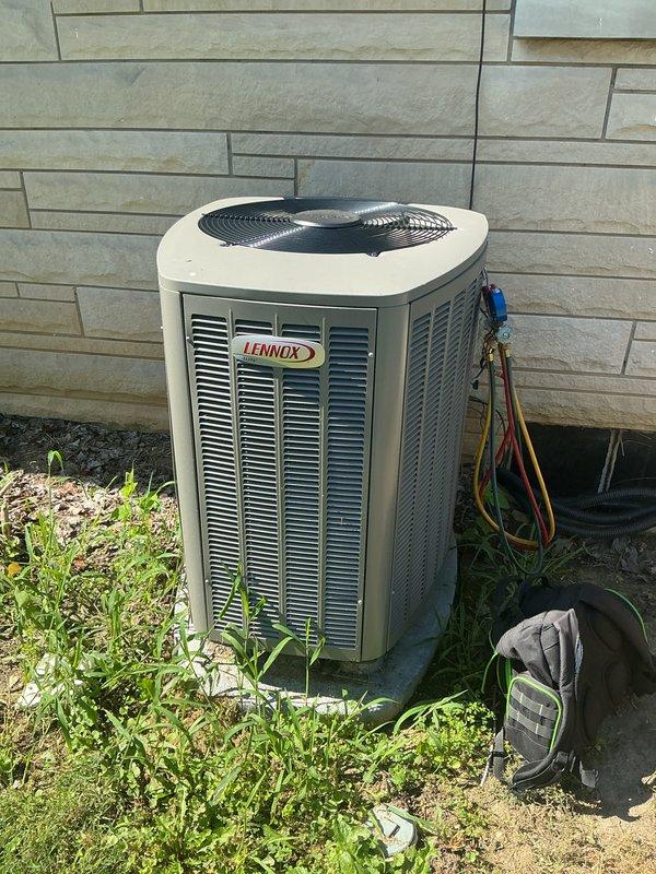 Completed preventive maintenance on Lennox EL19KPV-036-230A01 air conditioning system manufactured 01/2025 utilizing R-454B refrigerant. Performed comprehensive inspection of outdoor condensing unit, verified proper operation of compressor and condenser fan motor, checked electrical connections and amp draw against nameplate specifications of 208/230V 1PH 60HZ, inspected refrigerant lines and service valves for leaks, confirmed factory charge of 640 PSIG, and documented system condition through photographic records. Unit is covered under CCC Basic plan expiring 12/10/27 with 20x25x4 filter size included in service agreement.
