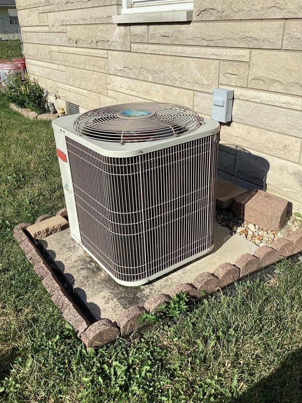 Completed routine monthly HVAC maintenance visit including cooling and heating system inspection. Verified Bryant programmable thermostat operation at 78°F in cooling mode, inspected outdoor condenser unit for proper operation and clearance, and documented equipment conditions. Filter size remains to be determined for future service visits.