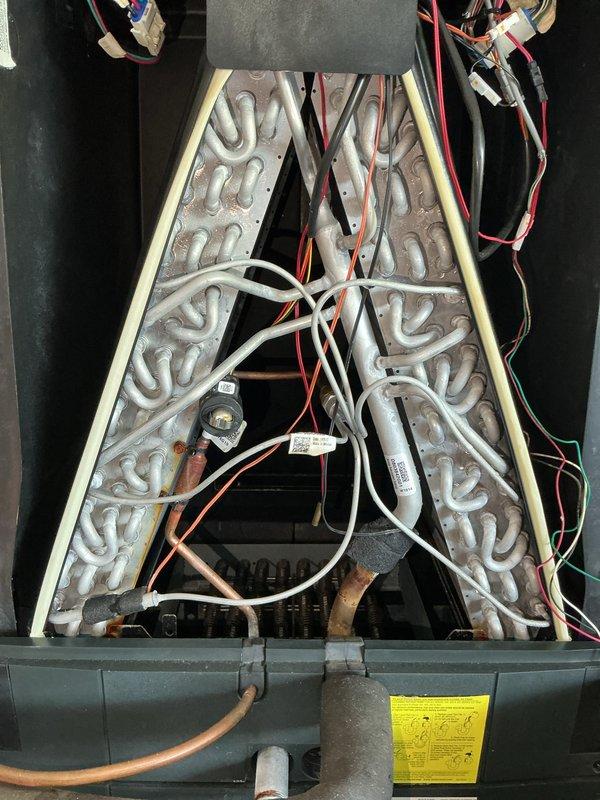 Completed annual heating maintenance on Ameristar system. Performed comprehensive inspection of evaporator coil assembly, verified proper operation of all electrical components and controls, and replaced 20x25x4 Aprilaire Model 213 air filter. System tested and operating within manufacturer specifications.