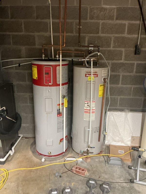 Completed monthly basic heating maintenance visit for CCH system. Performed standard inspection of heating equipment, verified thermostat operation showing 68°F setpoint on Honeywell Home ProSeries unit, and inspected water heaters and associated copper piping in mechanical room. Customer requires 20x25x4 filter which was not included in this service visit.
