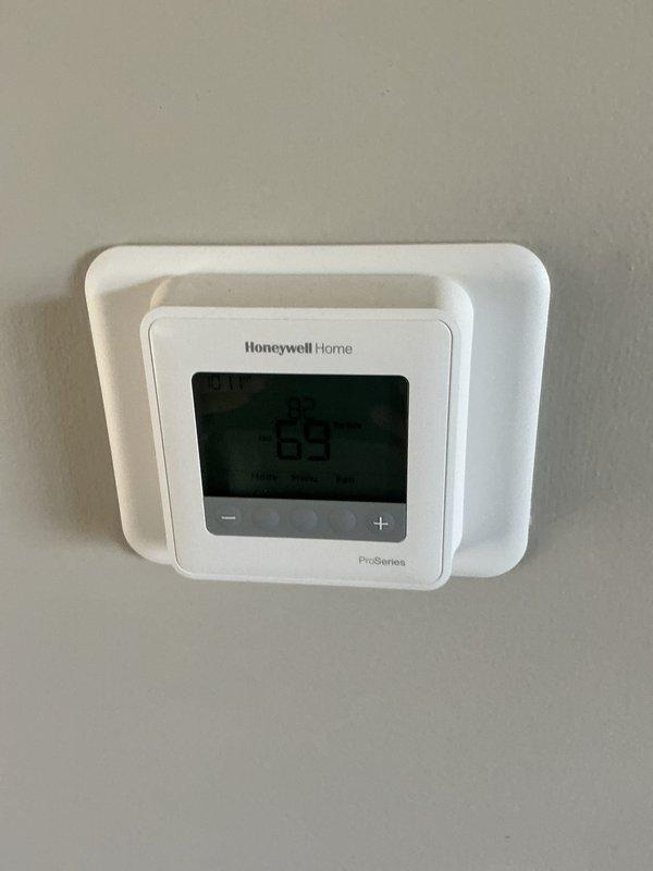 Completed monthly basic heating maintenance visit for CCH system. Performed standard inspection of heating equipment, verified thermostat operation showing 68°F setpoint on Honeywell Home ProSeries unit, and inspected water heaters and associated copper piping in mechanical room. Customer requires 20x25x4 filter which was not included in this service visit.