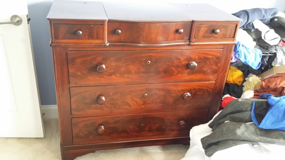 Refinished mahogany chest of drawers 