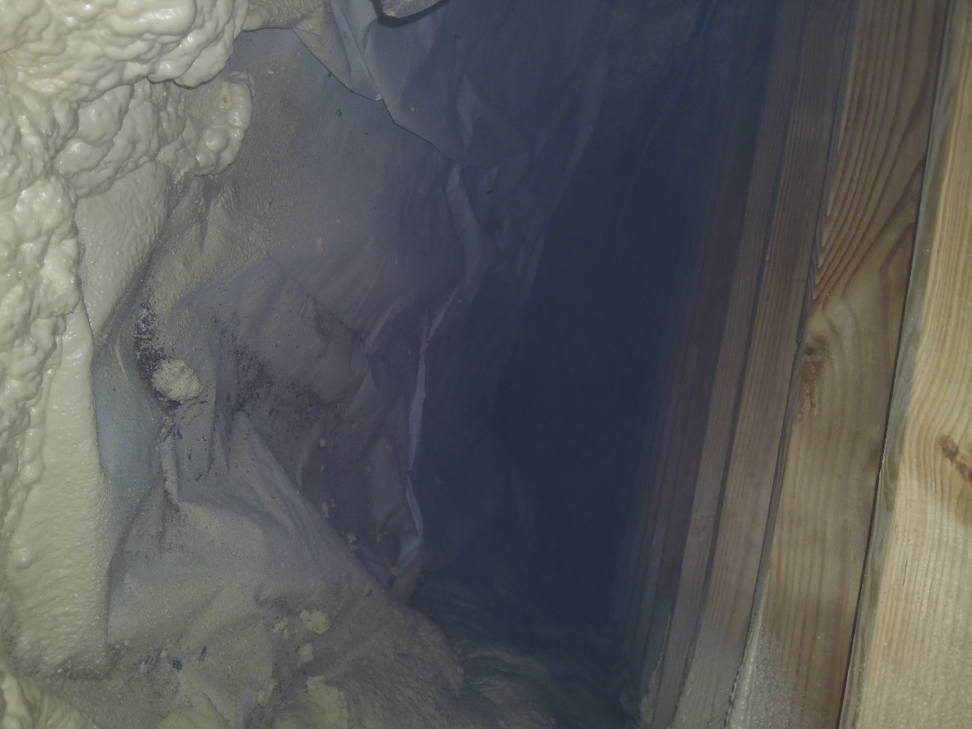 house walls and ceiling .
rim joice and walls in basement 