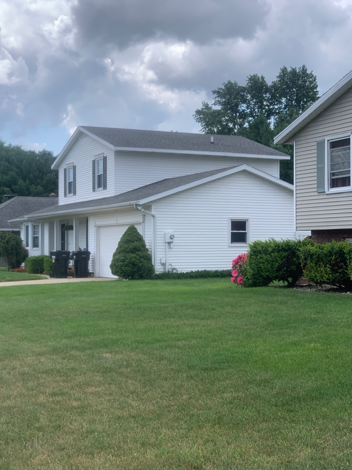 Georgetown Township, MI - Just got done doing a termite inspection for this house here in Jenison Michigan. I didn’t find any sign of termite activity or damage. Georgetown Township, MI - Just got done doing a termite inspection for this house here in Jenison Michigan. I didn’t find any sign of termite activity or damage.