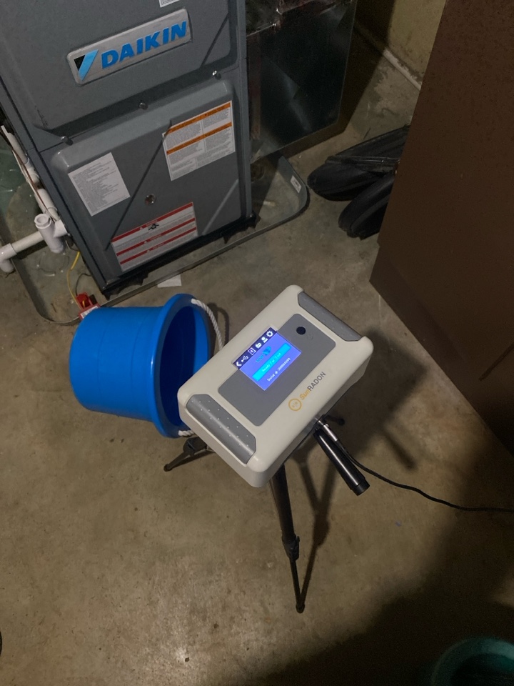 Setting a radon test 