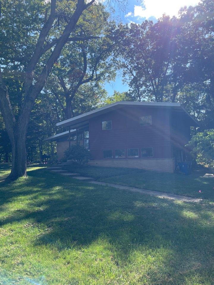 This customer was seeing an abundance of spider activity around the exterior of the house. We applied a repellent spray to the exterior to prevent future nesting and activity as well as kill the active spiders. 