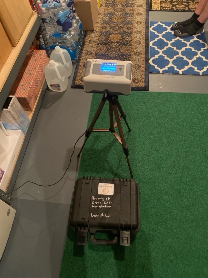 Setting radon test