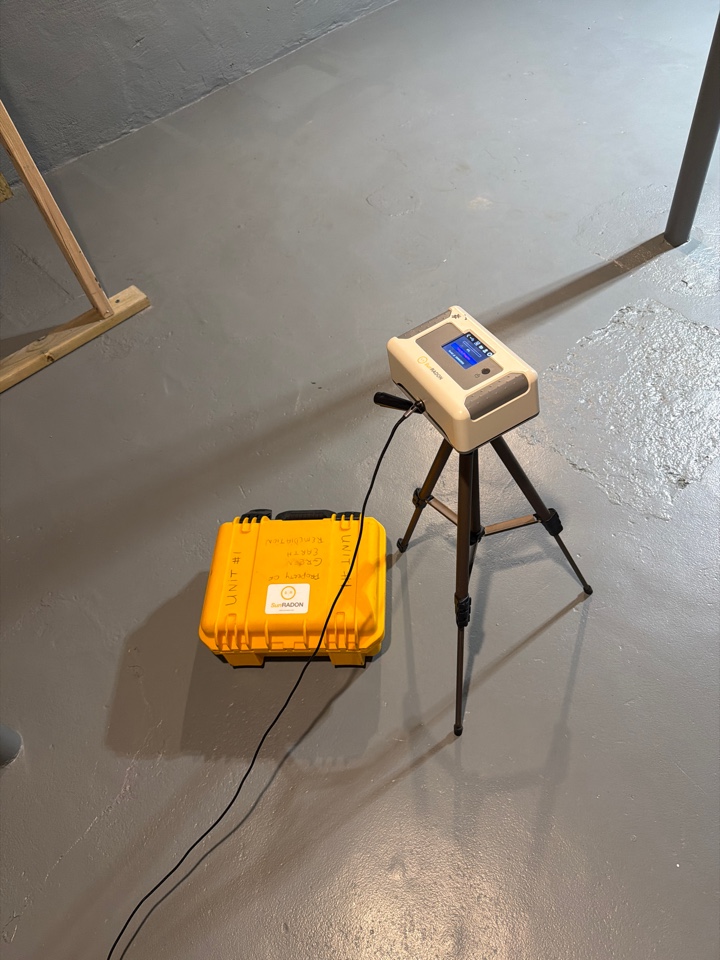 Setting radon test