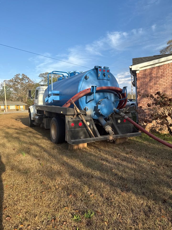 Marbury, AL - Septic pumping and installation 