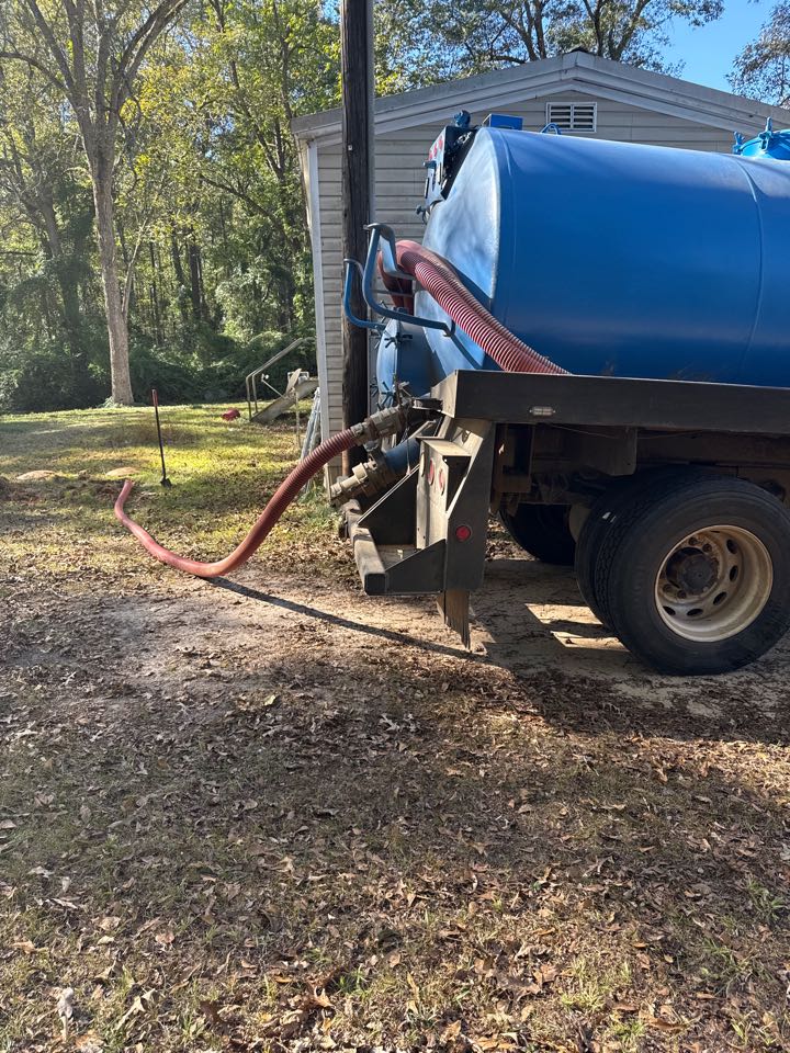 Wetumpka, AL - Septic pumping 