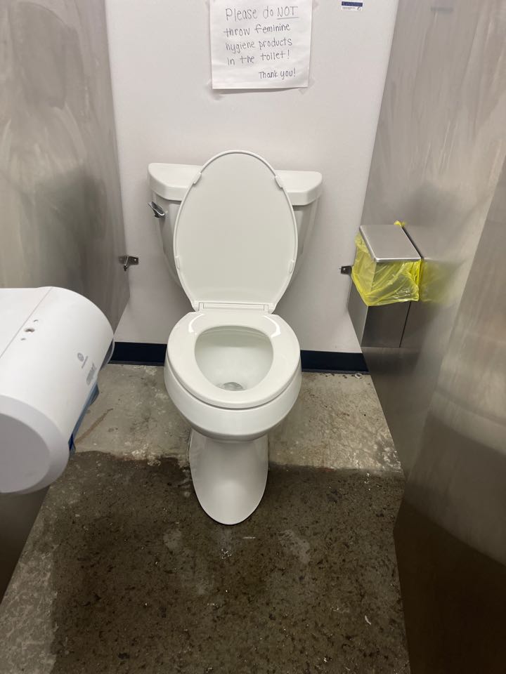 Toilet install in Marietta 