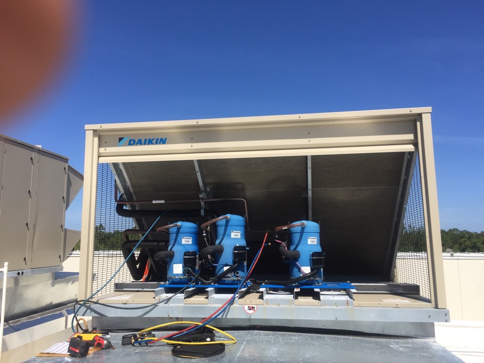 Commercial maintenance on Daikin RTU at PGA TOUR ENTERTAINMENT 