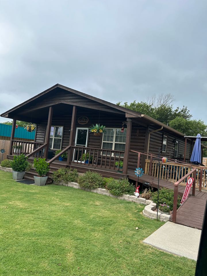 This pier and beam home in Stratford, Oklahoma is indeed of a basic re-level with some additional cinderblocks in order to satisfy the homes foundation repair needs