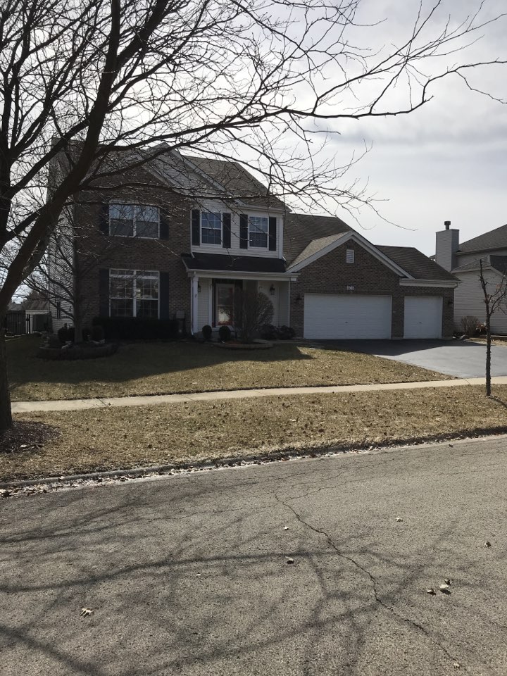 Oswego, IL - 3500 square-foot one layer single layer tear off Oswego, IL - 3500 square-foot one layer single layer tear off