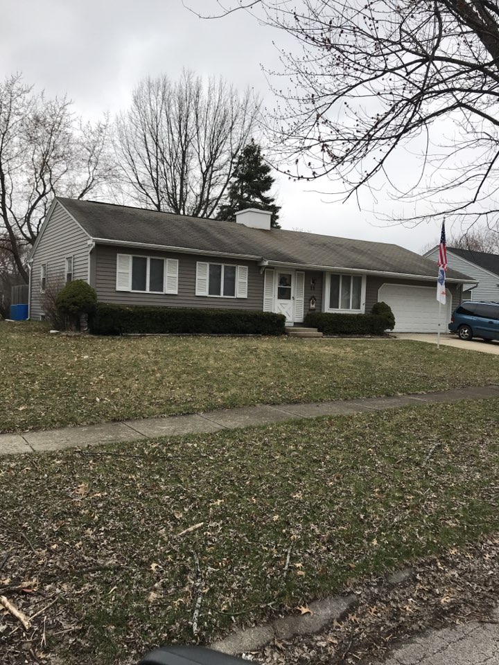 Oswego, IL - 2500 sq ft tearoff 2 layer shingle tear off Oswego, IL - 2500 sq ft tearoff 2 layer shingle tear off