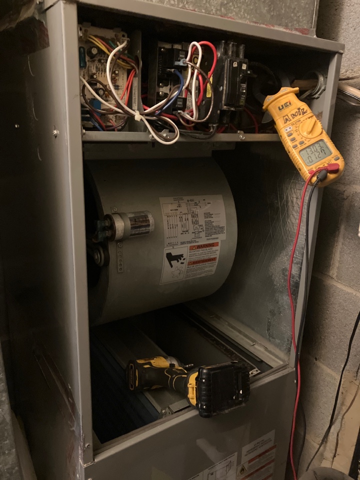 Ameristar by Trane heat Pump. High electric bill due to heater staying on all the time 