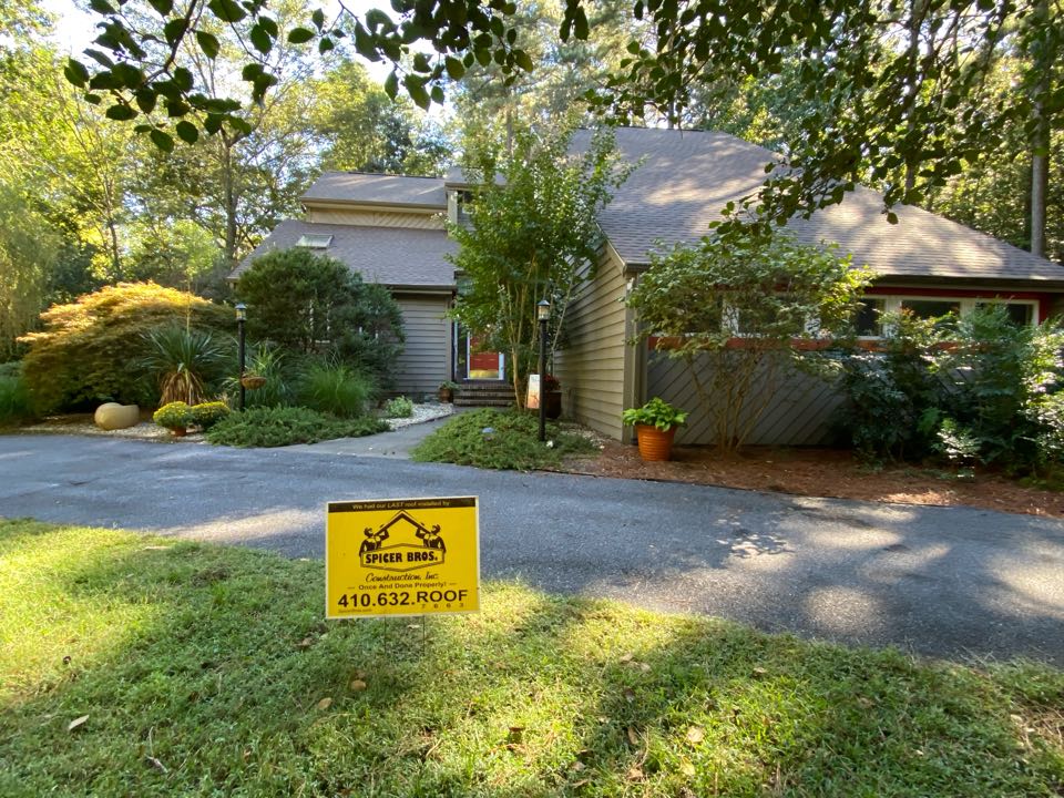 Salisbury, MD - We just finished replacing this house with brand new Timberline HDZ shingles Barkwood in color and installed a brand new ridge vent using GAF snow country. Salisbury, MD - We just finished replacing this house with brand new Timberline HDZ shingles Barkwood in color and installed a brand new ridge vent using GAF snow country.