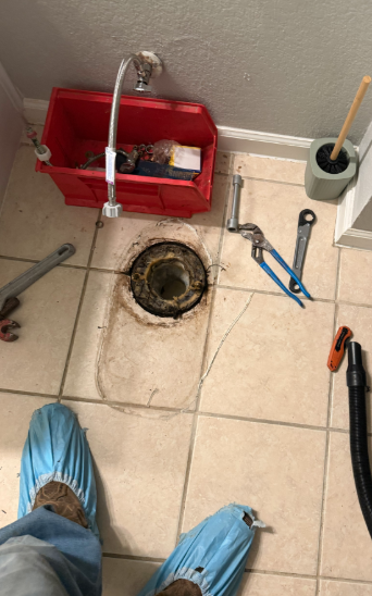 Austin, TX - Toilet inspection