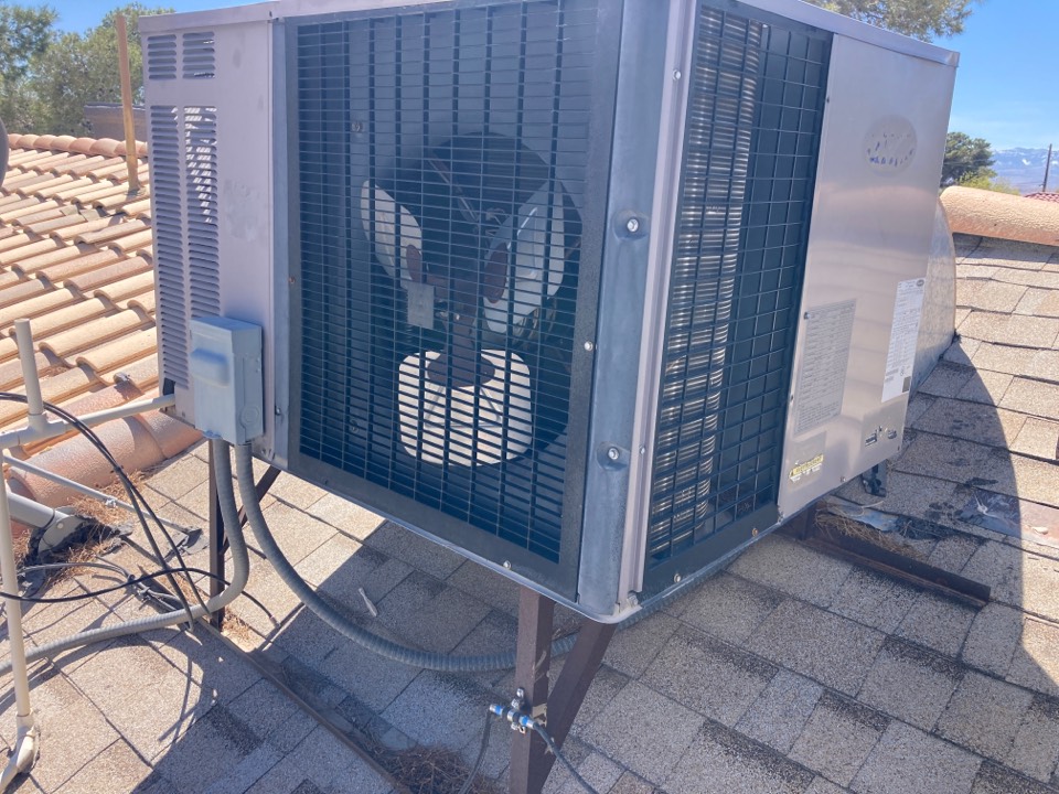 Customer located in enterprise Las Vegas Nevada had a heat pump package unit that had been overcharged affecting the heat mode. 