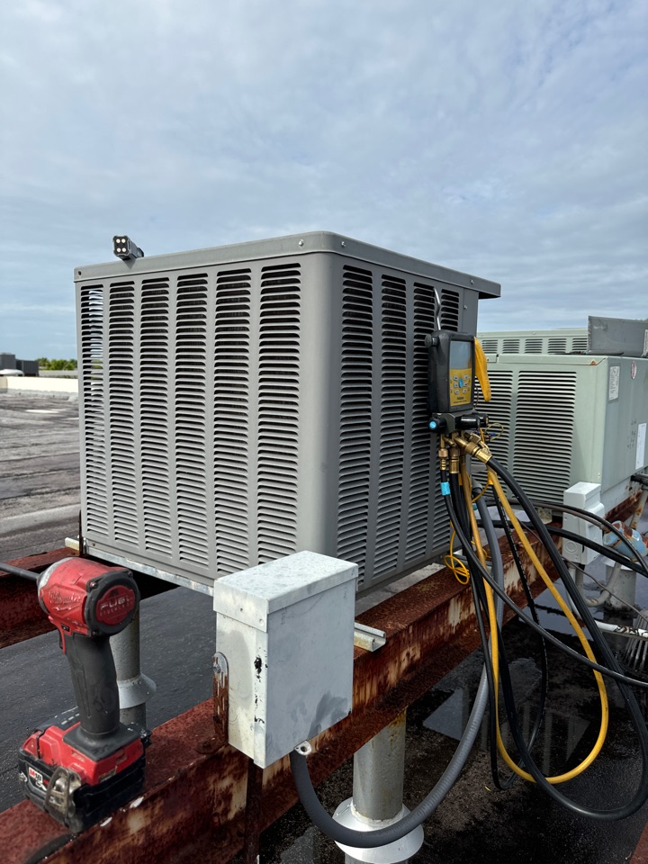 Commercial service call No cool Wiring short causing fuse to blow in Delray Beach, FL 